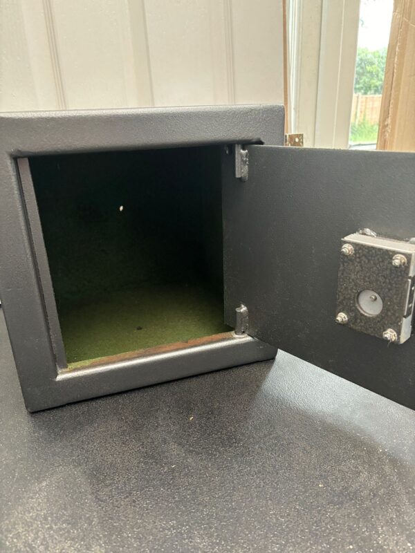 Small Grey Safe - Image 3